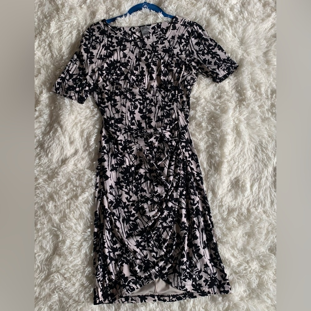 Small abstract floral H&M dress